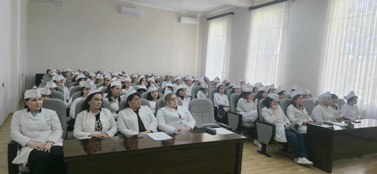 Səhiyyə Nazirliyi Gəncə Tibb Kollecində korrupsiya ilə mübarizə mövzuları müzakirə olundu