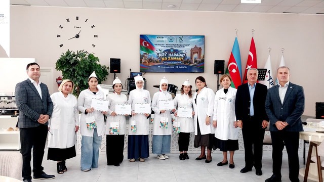 Səhiyyə Nazirliyi Gəncə Tibb Kollecinin Gənclər Evində “18 Oktyabr – Müstəqilliyin Bərpası Günü” münasibətilə “Nə? Harada? Nə zaman?” intellektual-əyləncəli oyunu keçirilib. 