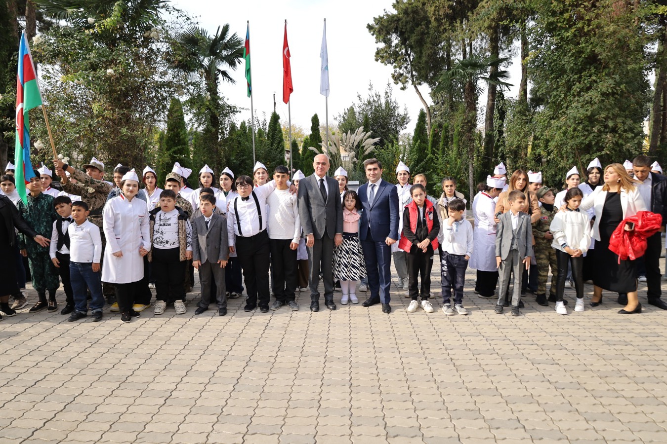 Gəncə Tibb Kollecində xüsusi qayğıya ehtiyacı olan uşaqlarla görüş keçirilib